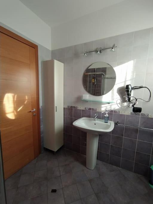 מונוואלה La Casa Sul Lago מראה חיצוני תמונה